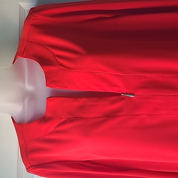 Jones New York Lipstick Red Blouse with Zipper Details | NWT | Size Small - Picture 2 of 6